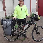 Zola ホームステイ ナント