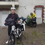 Zola ホームステイ *