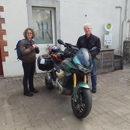 Zola *