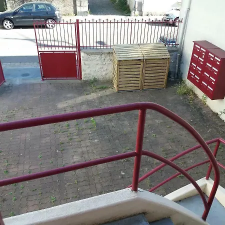 Zola Nantes